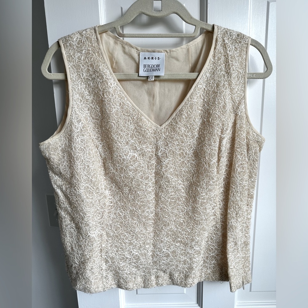 Stunning AKRIS Bergdorf Goodman Sleeveless top